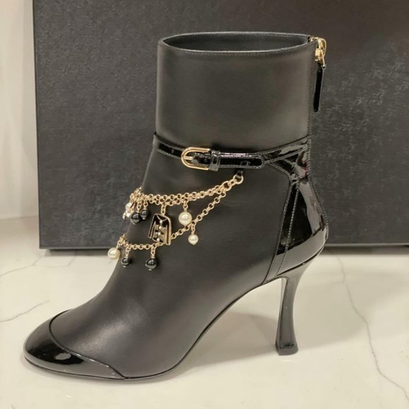 CHANEL 20A Leather Charm Chain CC Pearl Camellia Ankle Booties Boots Heels - Picture 1 of 13